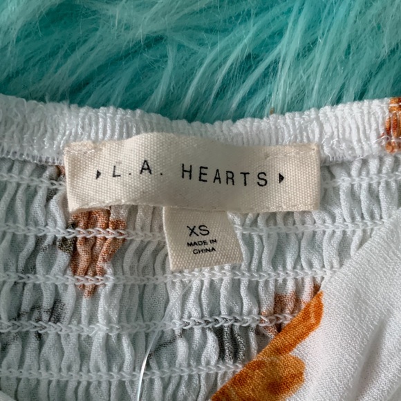 floral off the shoulder top - Picture 2 of 4